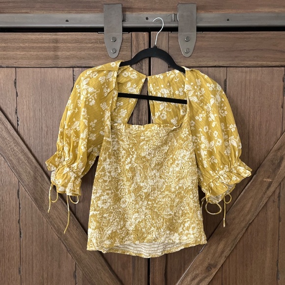 By Anthropologie Seersucker Smocked Puff-Sleeve Crop Top Chartreuse Size M NWT - Picture 5 of 11